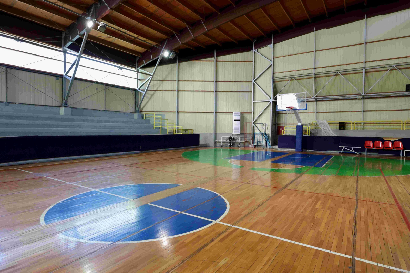 Mets Indoor Hall